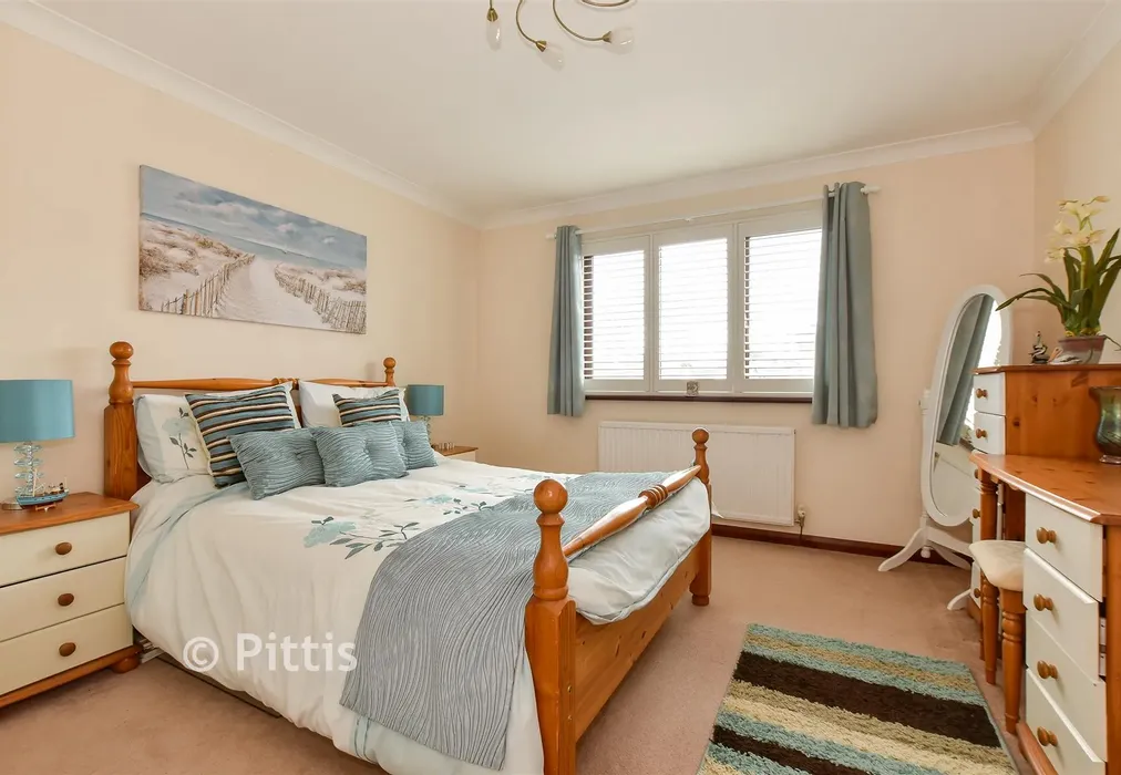 Bedroom 2 - Sandy Lane, Shanklin, Isle of Wight - Wards of Kent