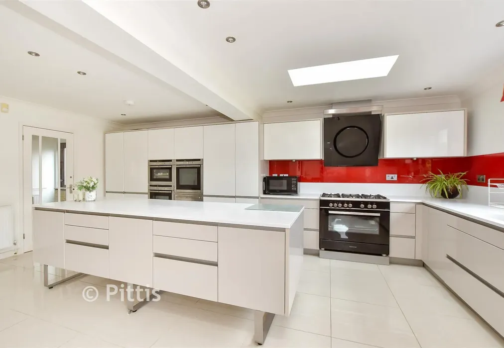 Kitchen - Sandy Lane, Shanklin, Isle of Wight - Wards of Kent