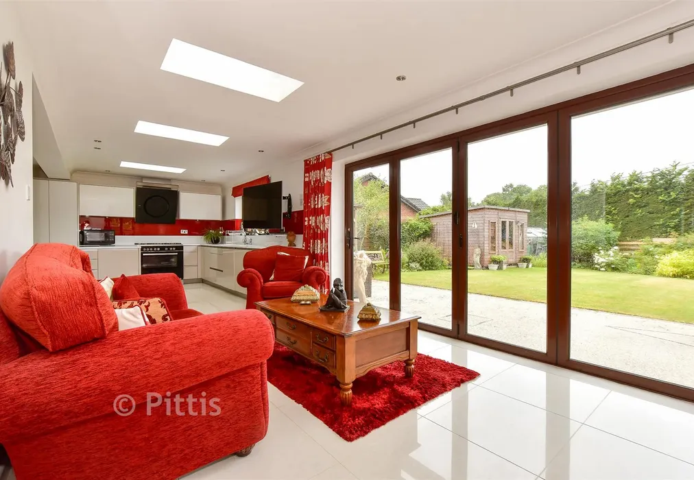 Kitchen/ Living Room - Sandy Lane, Shanklin, Isle of Wight - Wards of Kent