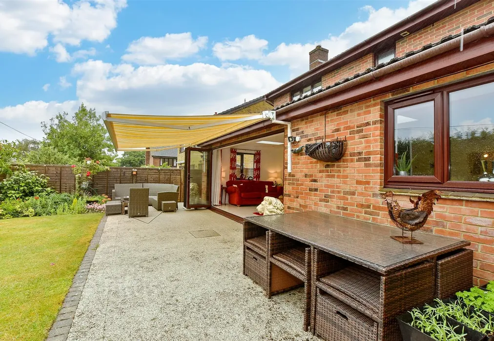 Rear Garden - Sandy Lane, Shanklin, Isle of Wight - Wards of Kent
