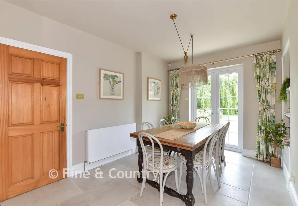 Dining Area - Oxenden Square, Herne Bay, Kent - Wards of Kent