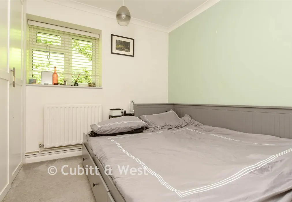 Bedroom 2 - Succombs Hill, Warlingham, Surrey - Wards of Kent