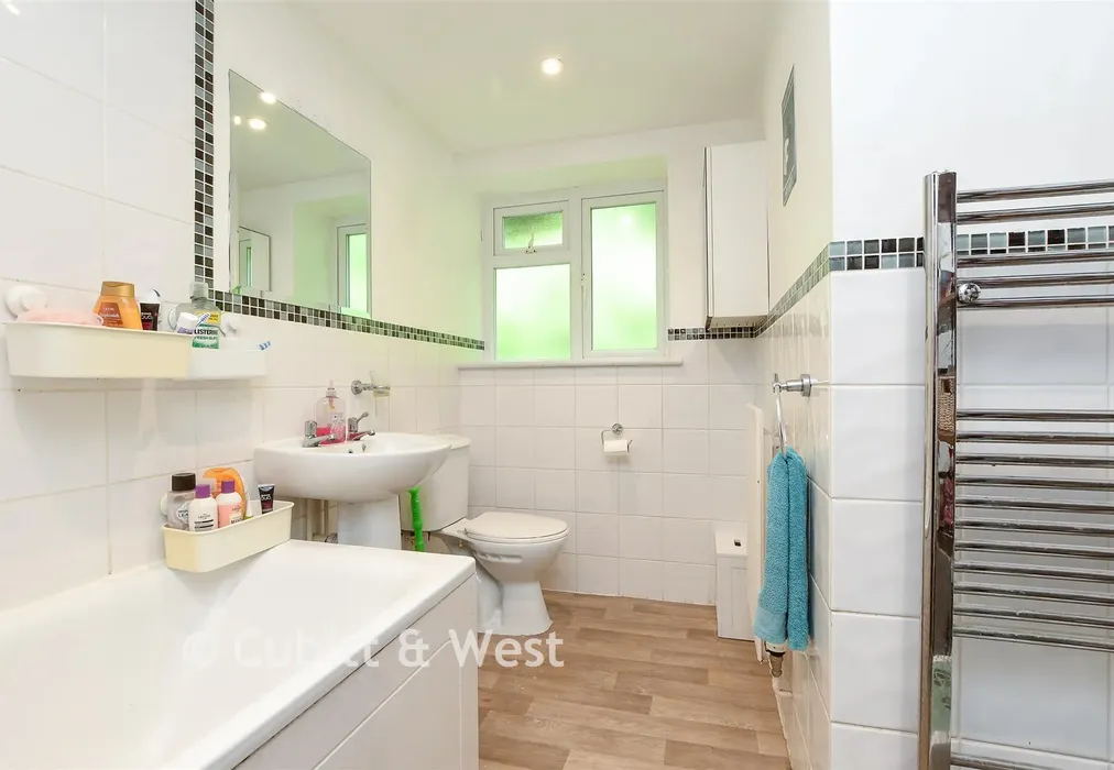 Bathroom - Succombs Hill, Warlingham, Surrey - Wards of Kent