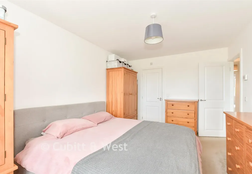 Bedroom 1 - Vespasian Close, Westhampnett, Chichester, West Sussex - Wards of Kent