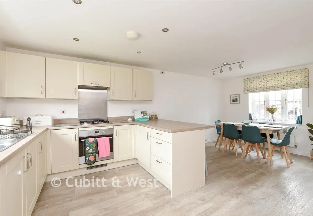 Kitchen/Diner - Summer Road, Horley, Surrey - Wards of Kent