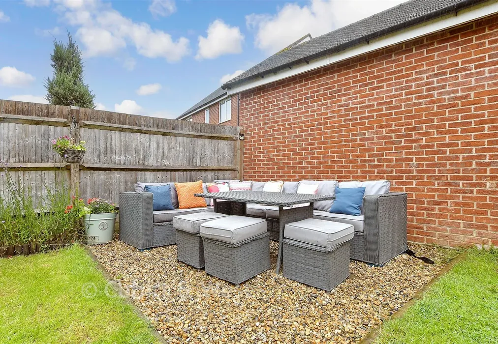 Rear Garden - Summer Road, Horley, Surrey - Wards of Kent