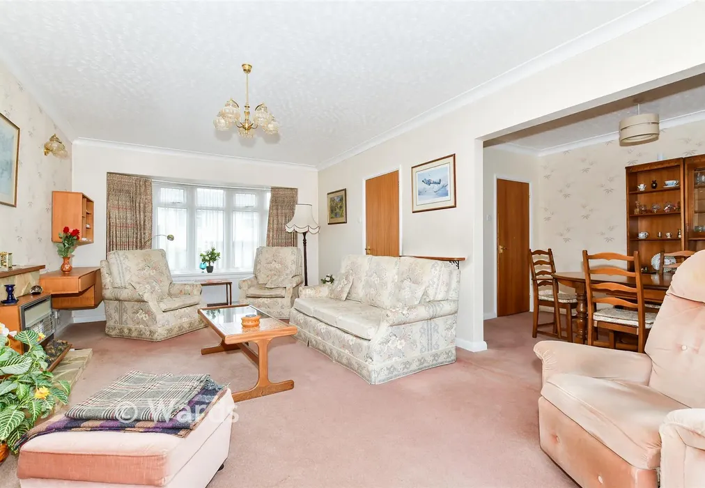 Lounge - Lamberhurst Road, Maidstone, Allington, Kent - Wards of Kent