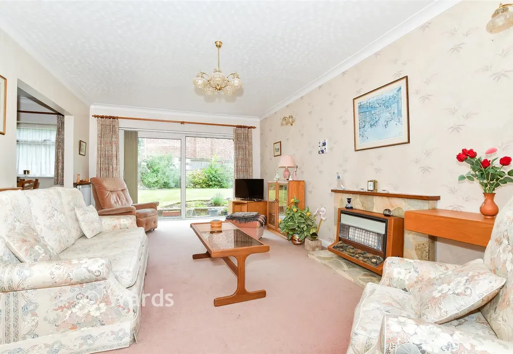 Lounge - Lamberhurst Road, Maidstone, Allington, Kent - Wards of Kent