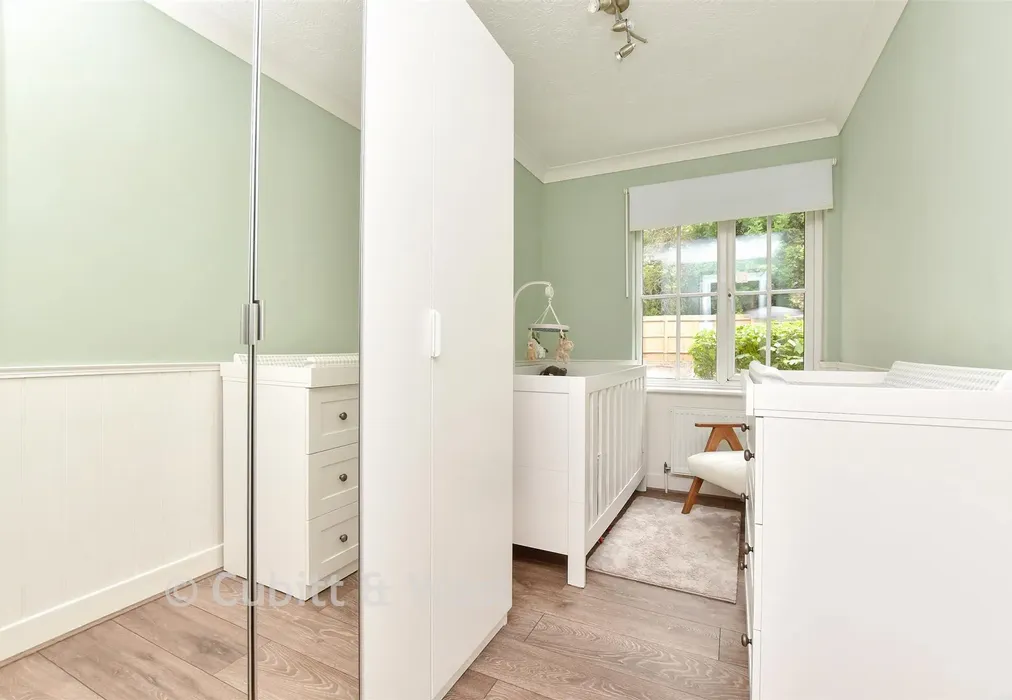Bedroom 2 - Aspen Vale, Whyteleafe, Surrey - Wards of Kent