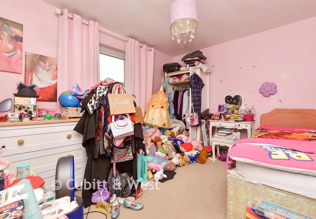 Bedroom 2 - Godstone Road, Caterham, Surrey - Wards of Kent