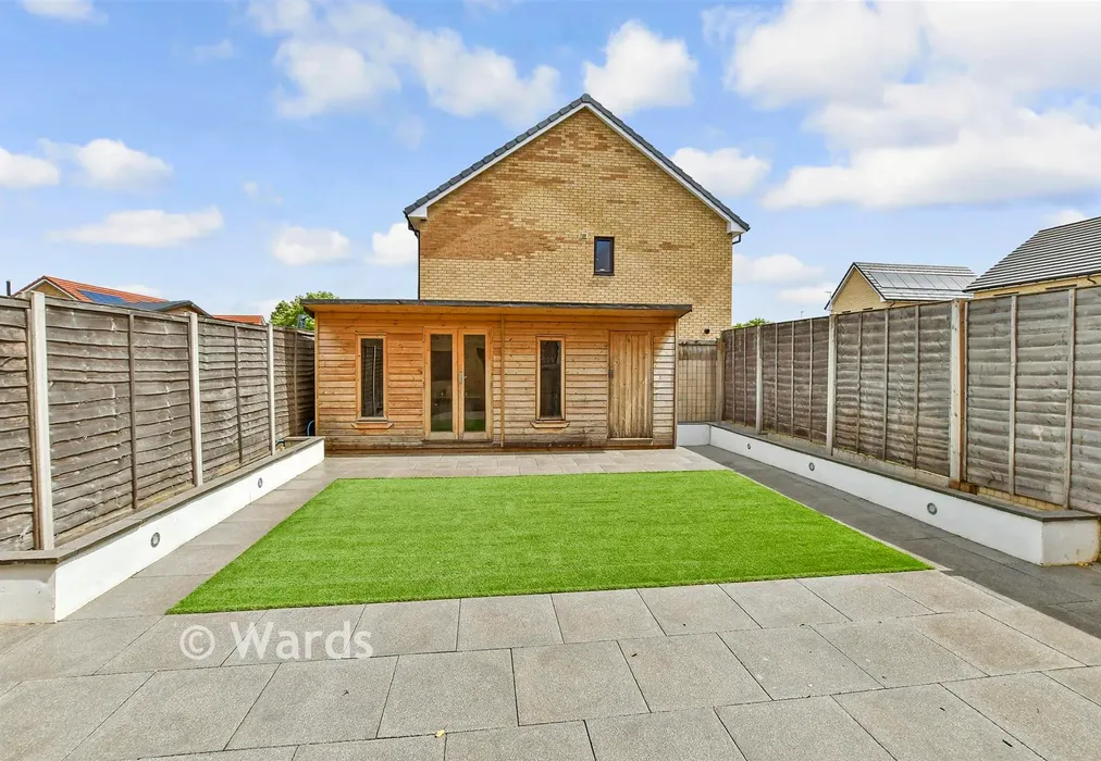 Rear Garden - Dickens Close, Halfway, Sheerness, Kent - Wards of Kent