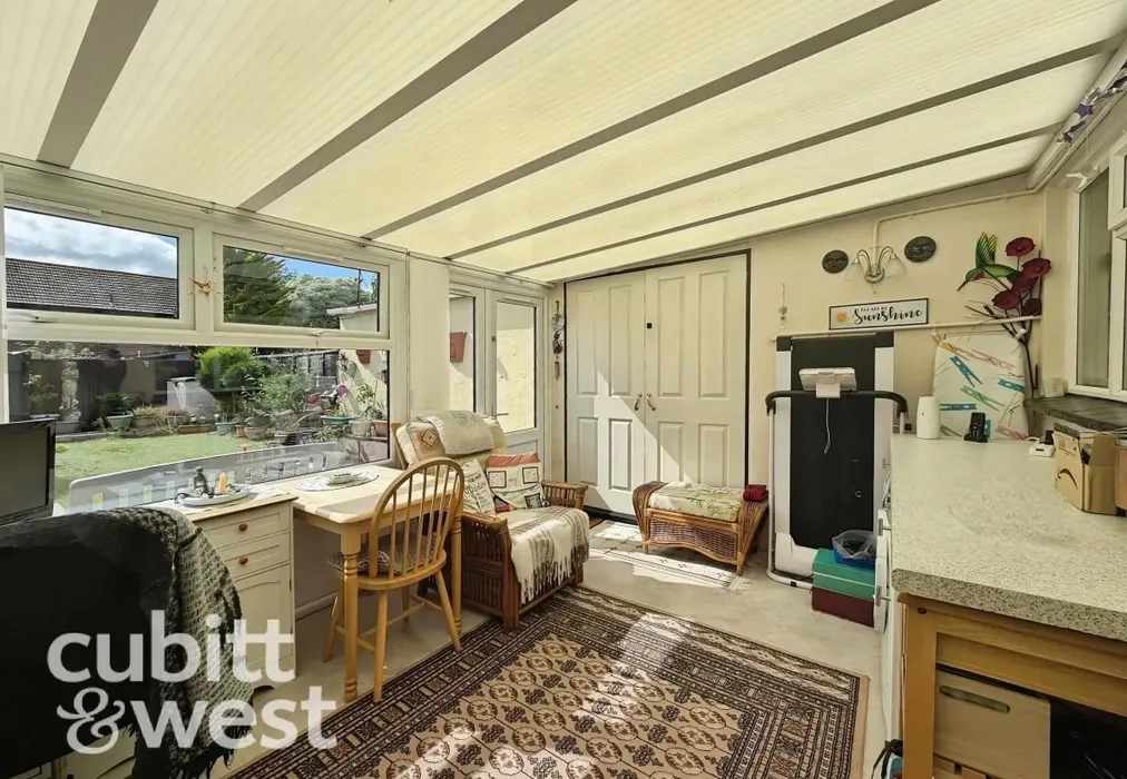  - AVAILABLE WITH NO DEPOSITOverton Crescent Havant PO9 - Wards of Kent