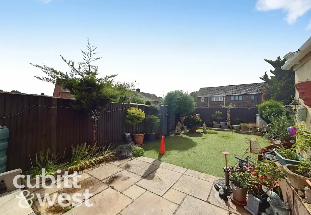  - AVAILABLE WITH NO DEPOSITOverton Crescent Havant PO9 - Wards of Kent