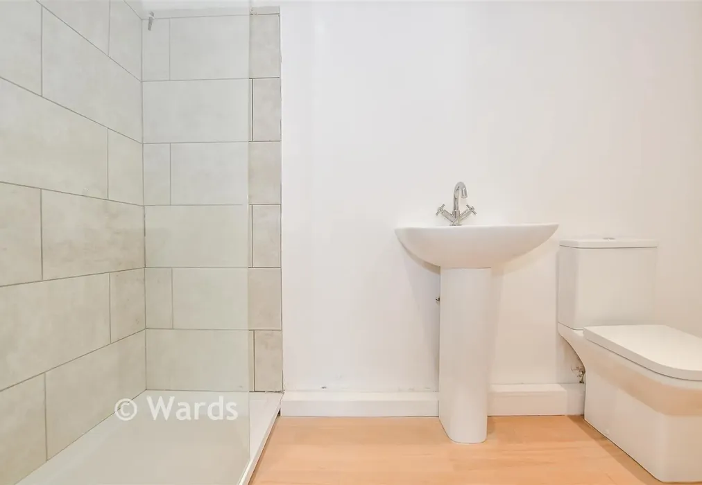 Shower Room - Upper Street, Leeds, Kent - Wards of Kent