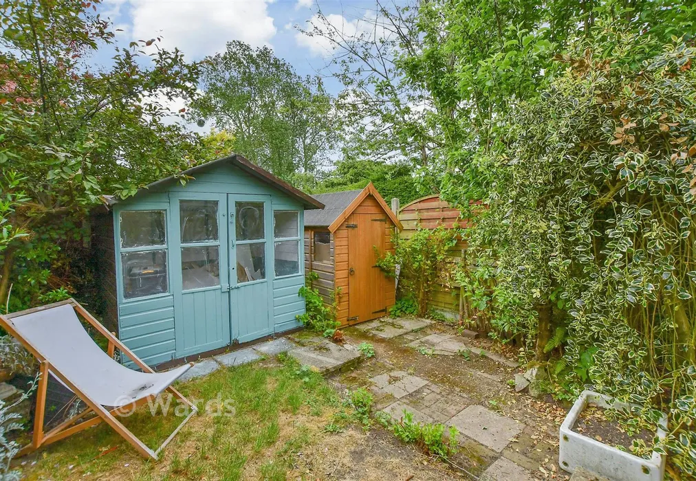 Rear Garden - Upper Street, Leeds, Kent - Wards of Kent