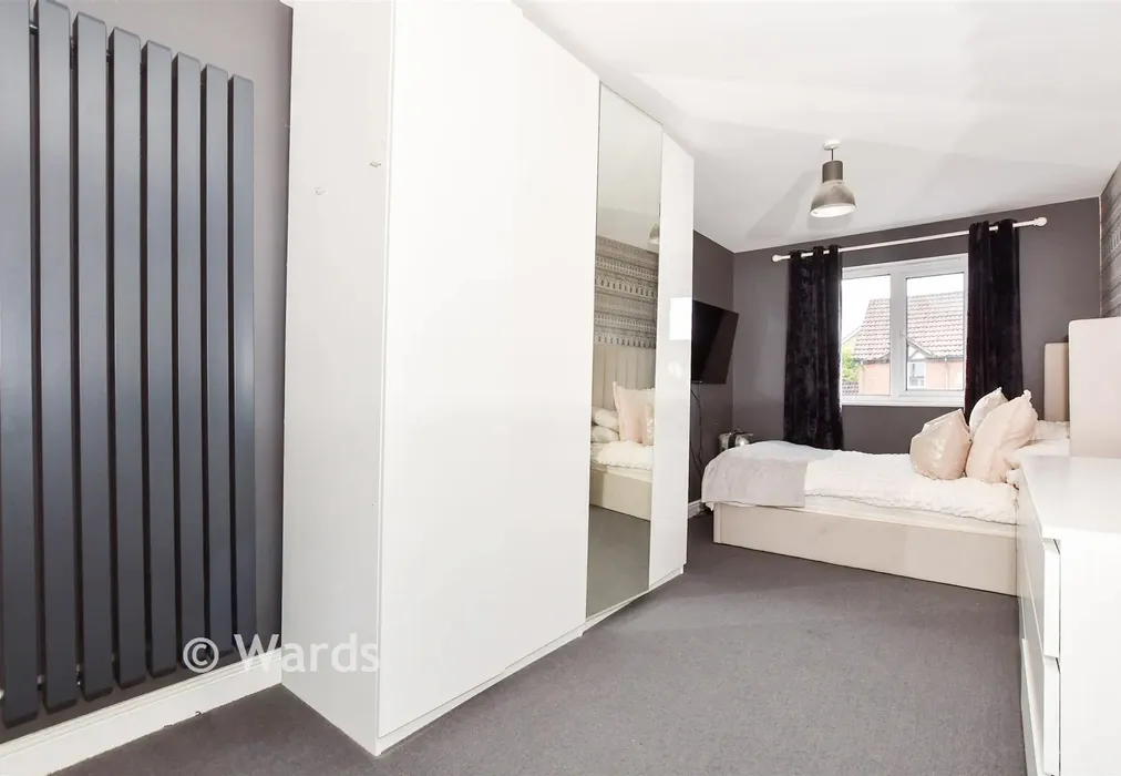 Bedroom 2 - Chippendayle Drive, Harrietsham, Maidstone, Kent - Wards of Kent