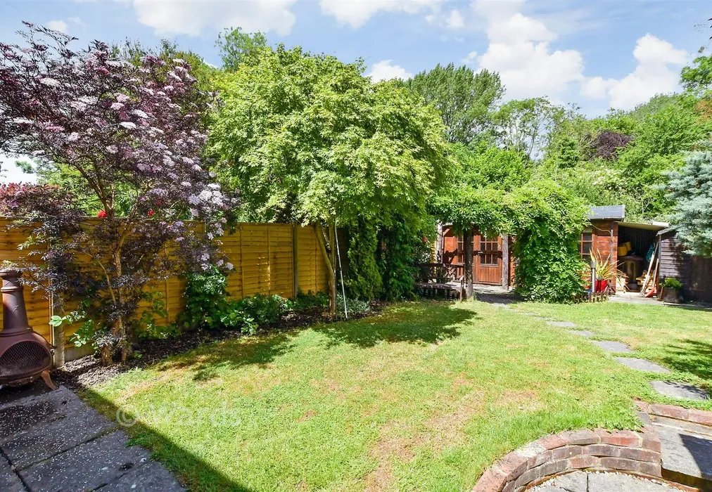 Rear Garden - Chippendayle Drive, Harrietsham, Maidstone, Kent - Wards of Kent