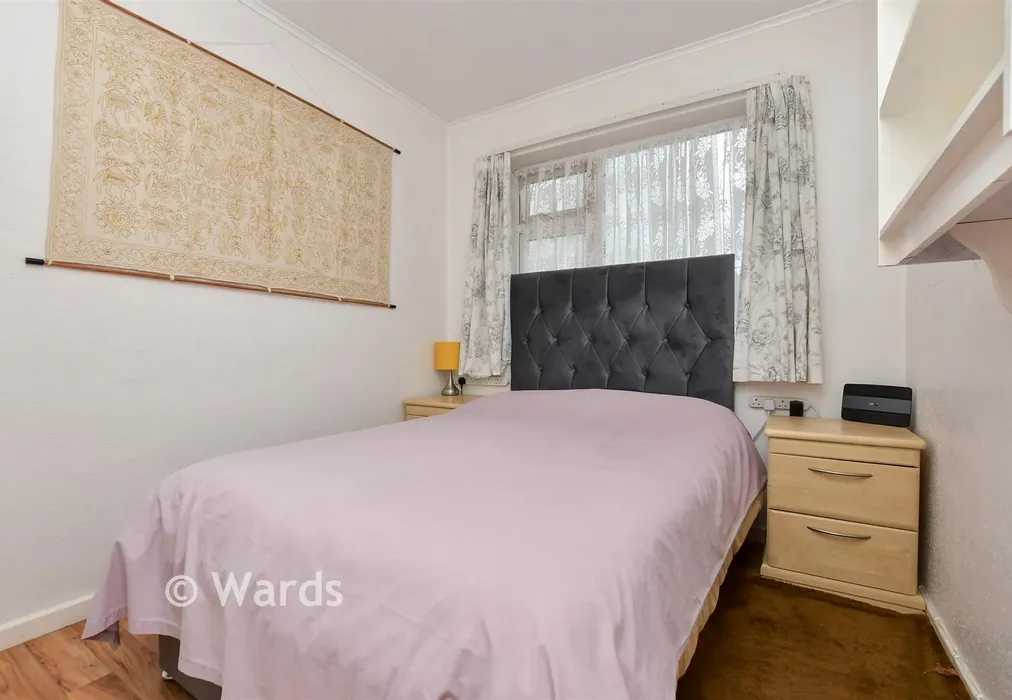 Bedroom 2 - Greenhill Gardens, Minster, Ramsgate, Kent - Wards of Kent