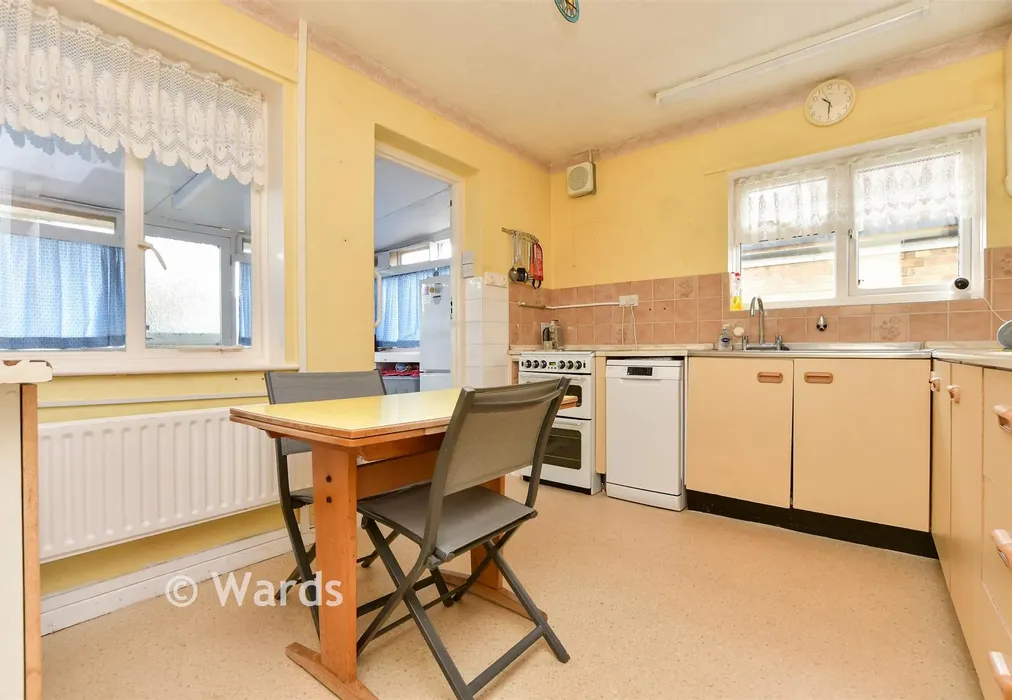 Kitchen/Diner - Greenhill Gardens, Minster, Ramsgate, Kent - Wards of Kent