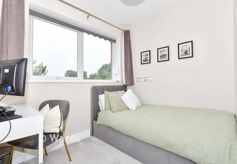 Bedroom 2 - Chapman Avenue, Maidstone, Kent - Wards of Kent