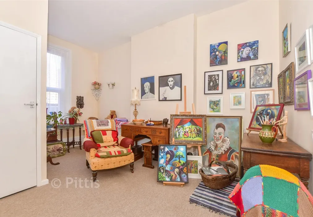 Bedroom - St. Thomas Street, Ryde, Isle of Wight - Wards of Kent
