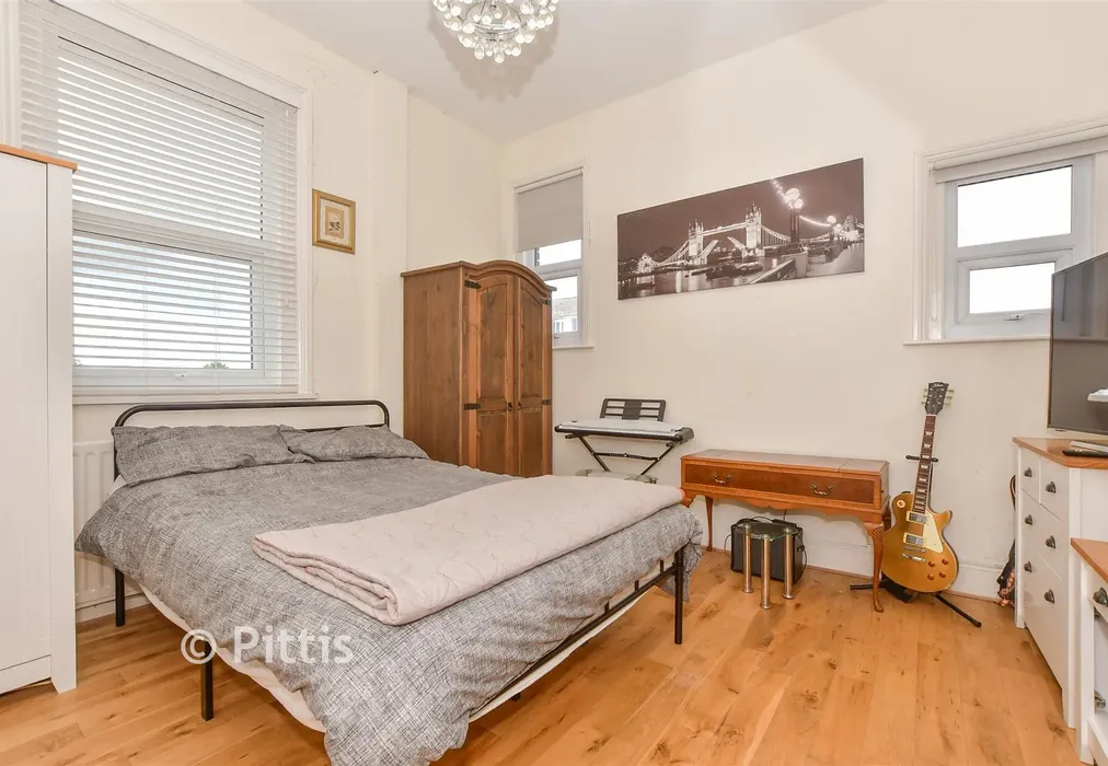 Bedroom 3 - Garfield Road, Ryde, Isle of Wight - Wards of Kent