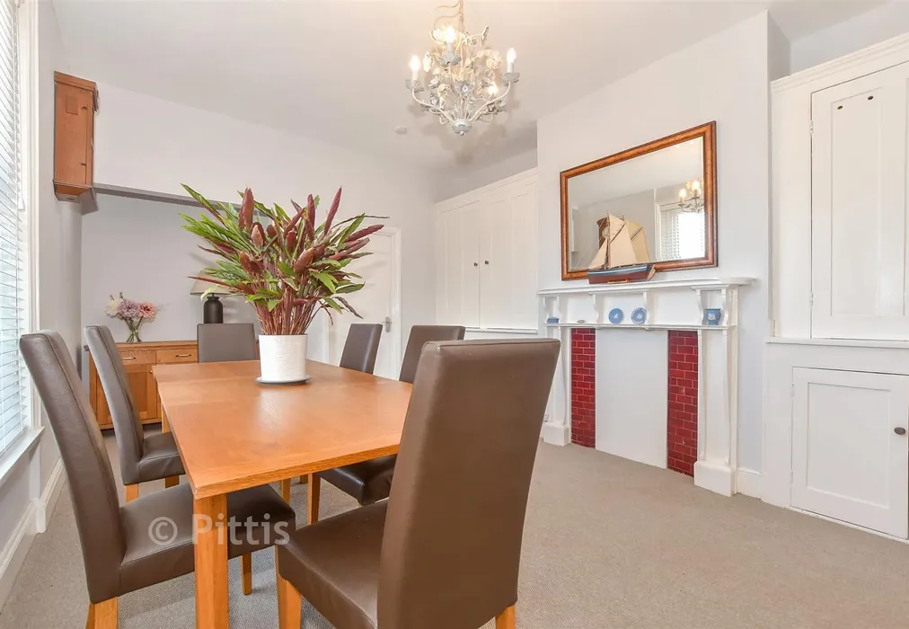 Dining Room - Garfield Road, Ryde, Isle of Wight - Wards of Kent