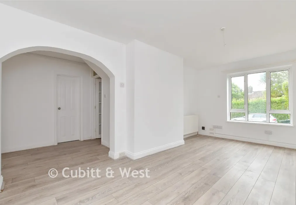 Lounge - Sandhurst Avenue, Woodingdean, Brighton, East Sussex - Wards of Kent