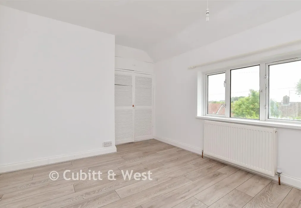 Bedroom 2 - Sandhurst Avenue, Woodingdean, Brighton, East Sussex - Wards of Kent