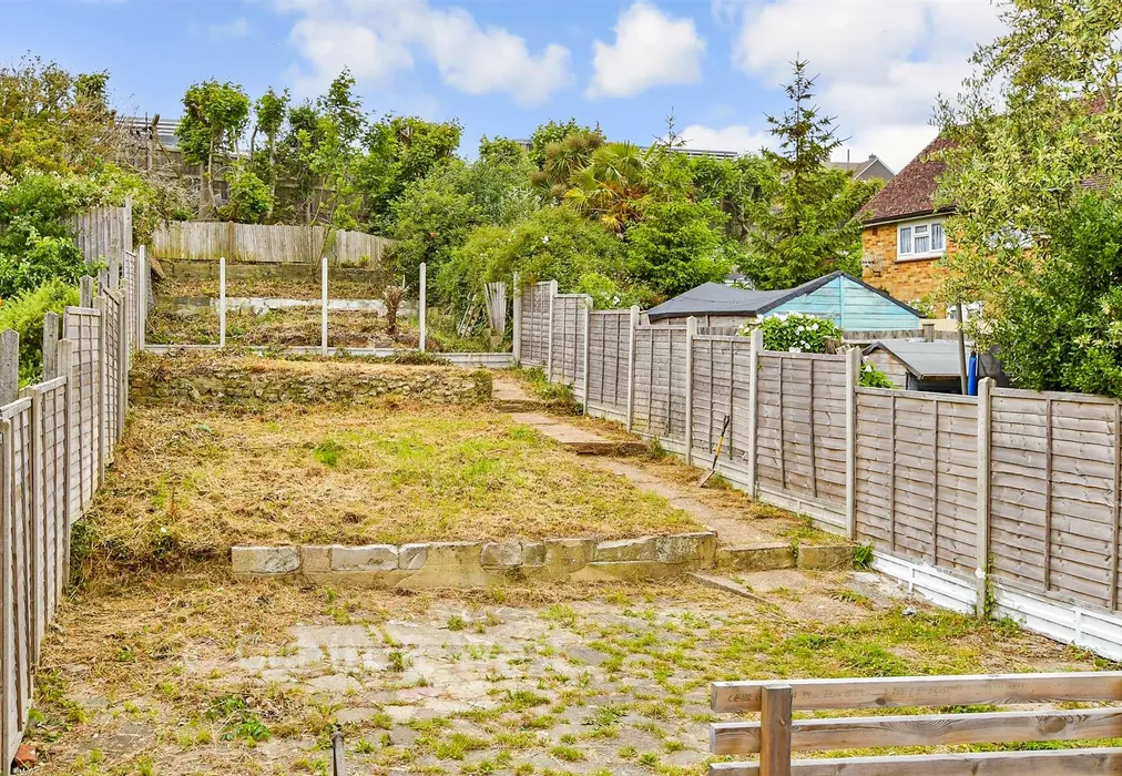 Rear Garden - Sandhurst Avenue, Woodingdean, Brighton, East Sussex - Wards of Kent