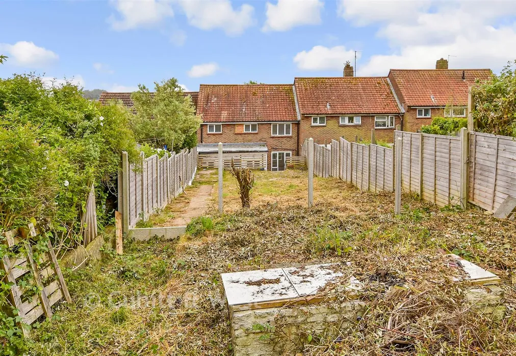 Rear Garden - Sandhurst Avenue, Woodingdean, Brighton, East Sussex - Wards of Kent