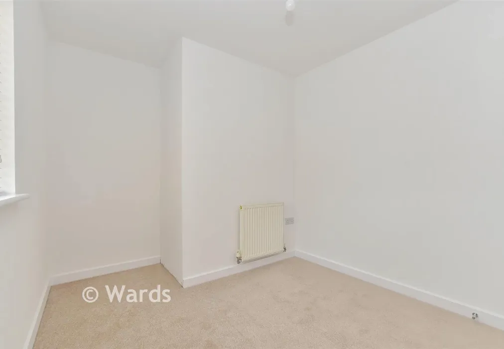 Bedroom 2 - Brigadier Gardens, Ashford, Kent - Wards of Kent