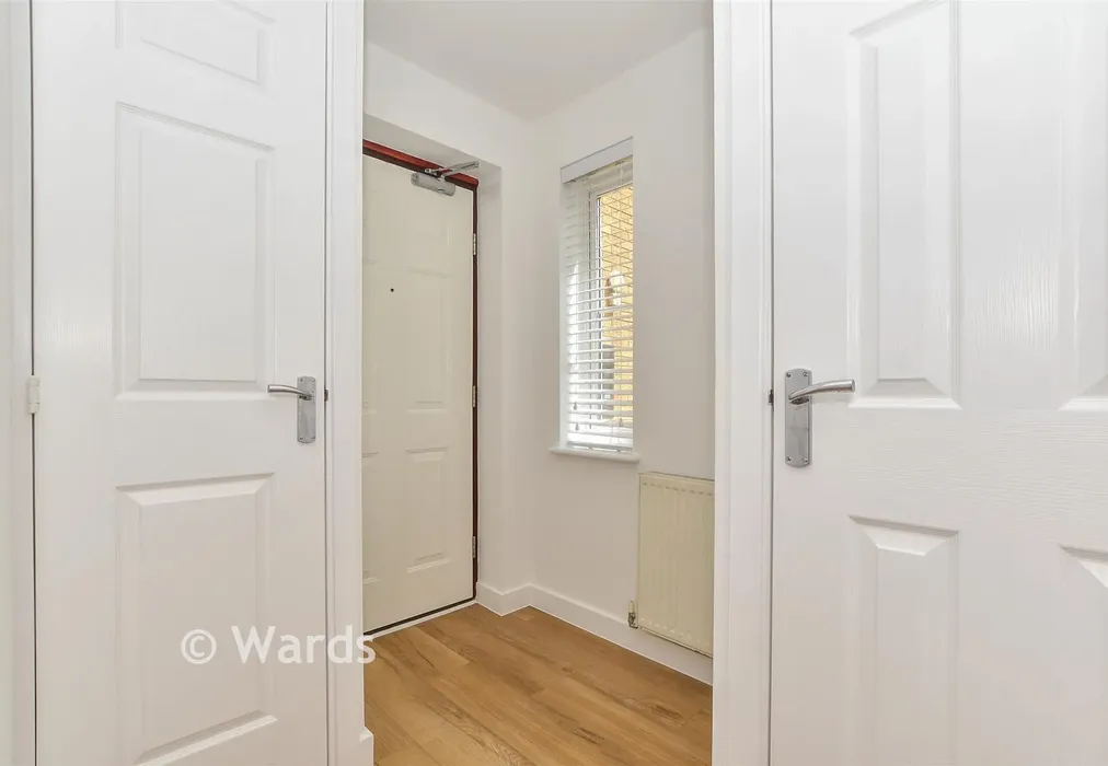 Entrance Hall - Brigadier Gardens, Ashford, Kent - Wards of Kent