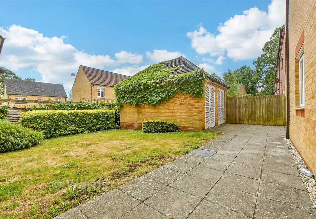 Communal Gardens - Brigadier Gardens, Ashford, Kent - Wards of Kent