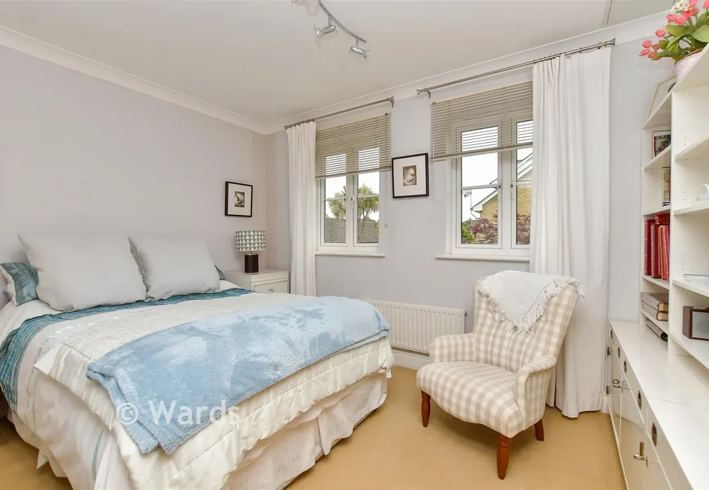 Bedroom 2 - Galleon Way, Upnor, Rochester, Kent - Wards of Kent