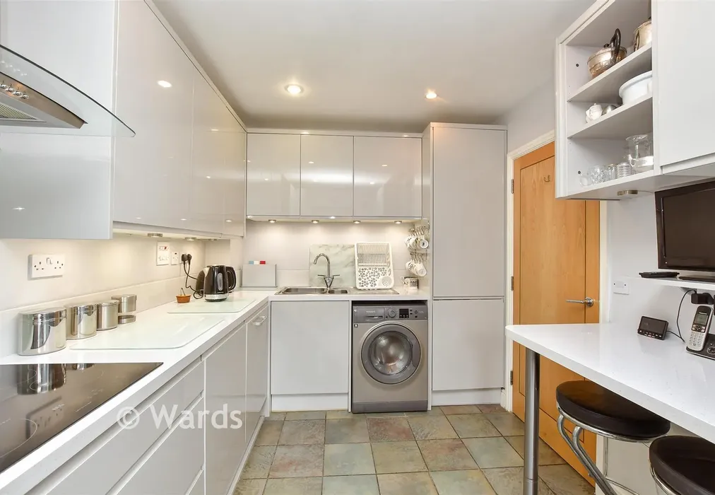 Kitchen/Breakfast Room - Galleon Way, Upnor, Rochester, Kent - Wards of Kent