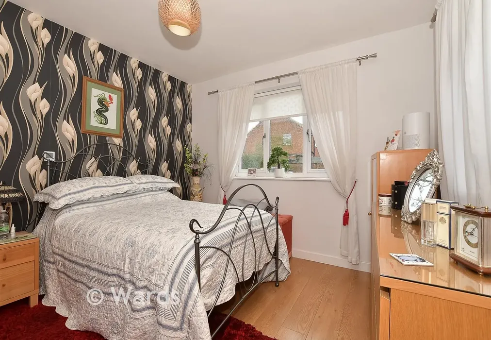 Bedroom 1 - Orchard Field, Bethersden, Kent - Wards of Kent