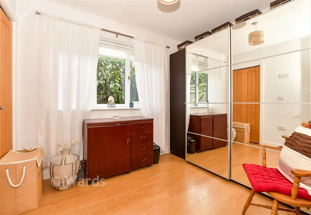 Bedroom 2 - Orchard Field, Bethersden, Kent - Wards of Kent