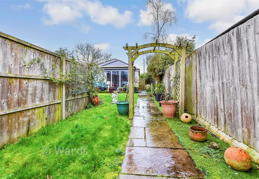Rear Garden - Orchard Field, Bethersden, Kent - Wards of Kent