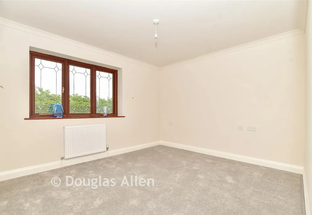 Bedroom 1 - Marks Farm Lane, Chelmsford, Essex - Wards of Kent