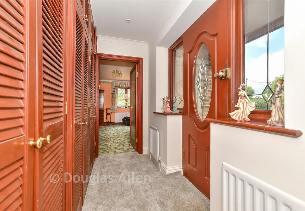 Hallway - Marks Farm Lane, Chelmsford, Essex - Wards of Kent