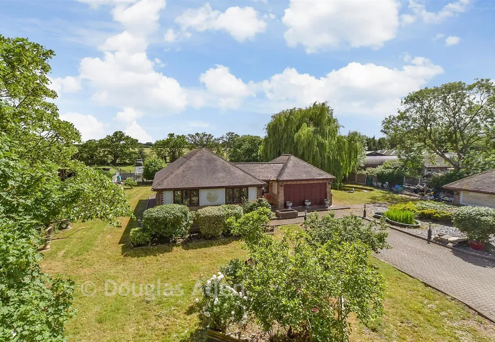 External (Web) - Marks Farm Lane, Chelmsford, Essex - Wards of Kent