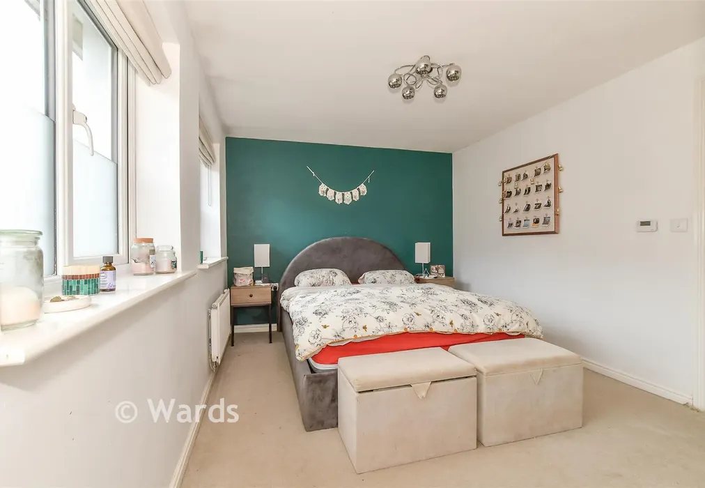 Bedroom 1 - Limes Place, Upper Harbledown, Canterbury, Kent - Wards of Kent