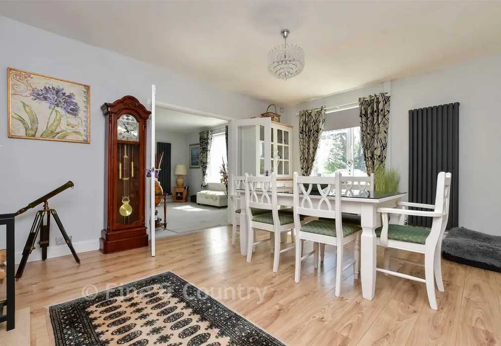 Dining Area - Wolverton Hill, Alkham, Dover, Kent - Wards of Kent