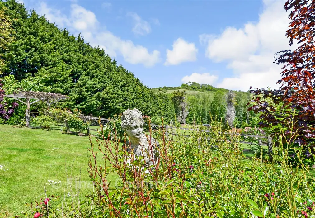 External Lifestyle Photograph - Wolverton Hill, Alkham, Dover, Kent - Wards of Kent