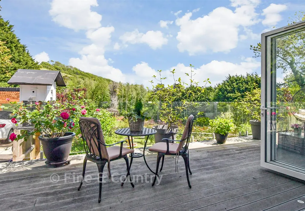 External Lifestyle Photograph - Wolverton Hill, Alkham, Dover, Kent - Wards of Kent