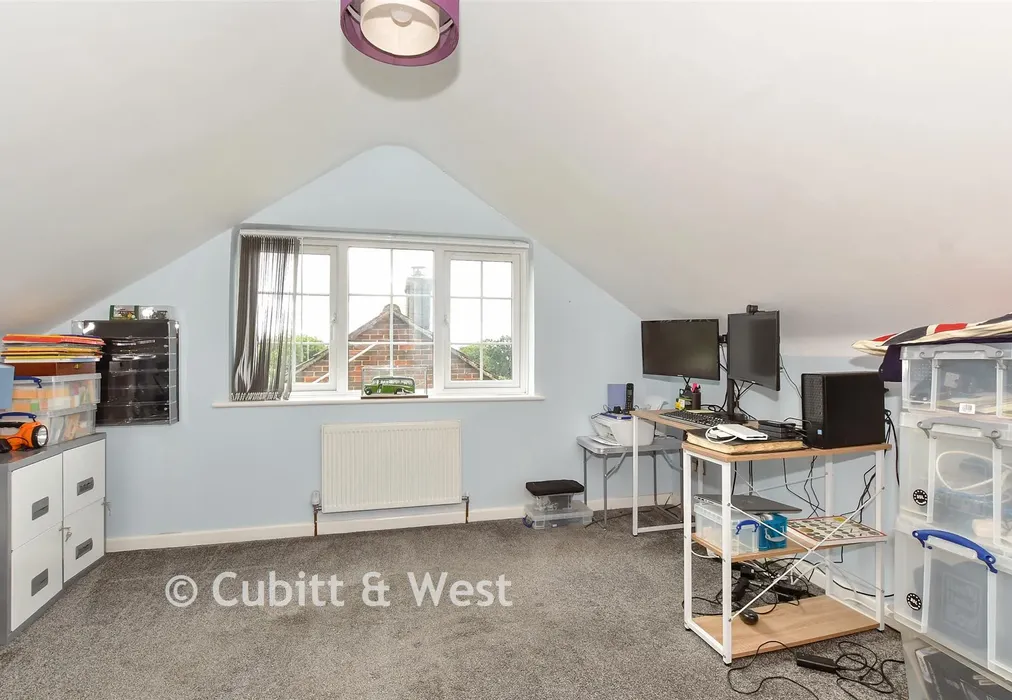 Bedroom 3 - Stewards Rise, Arundel, West Sussex - Wards of Kent