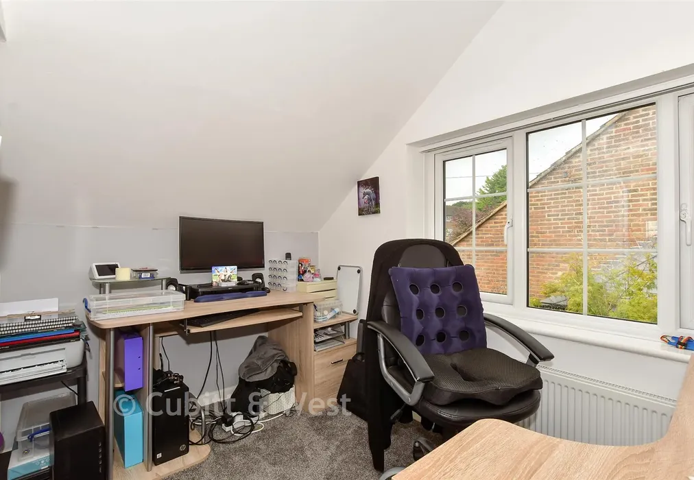 Bedroom 2 - Stewards Rise, Arundel, West Sussex - Wards of Kent