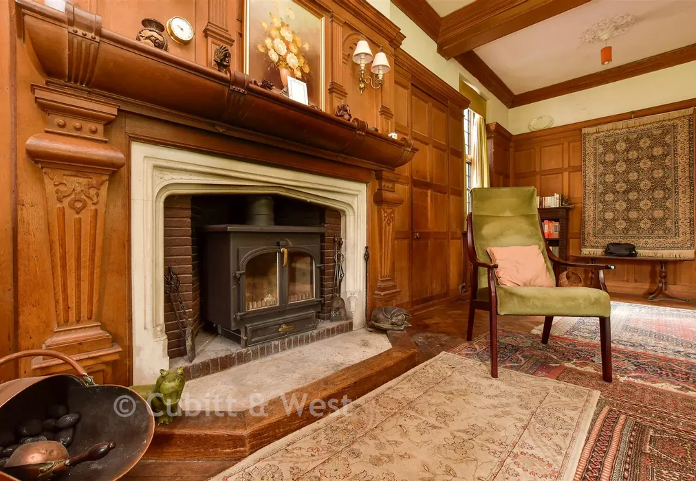 Internal Lifestyle Photograph - Rook Lane, Chaldon, Caterham, Surrey - Wards of Kent