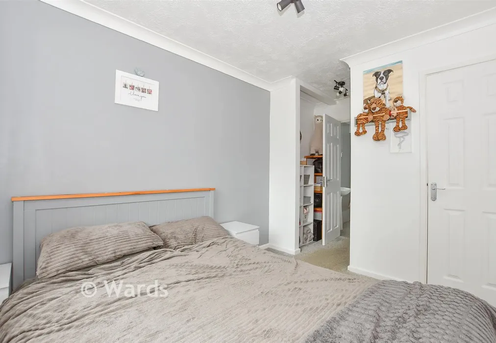 Bedroom - London Road, West Kingsdown, Sevenoaks, Kent - Wards of Kent